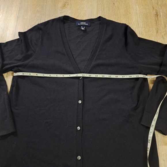Lands' End Outfitters Black Classic V-Neck Cardigan Sweater Woman's Size Large - Picture 3 of 10